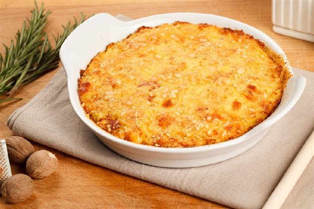 Torta di patate, prosciutto e mozzarella in padella