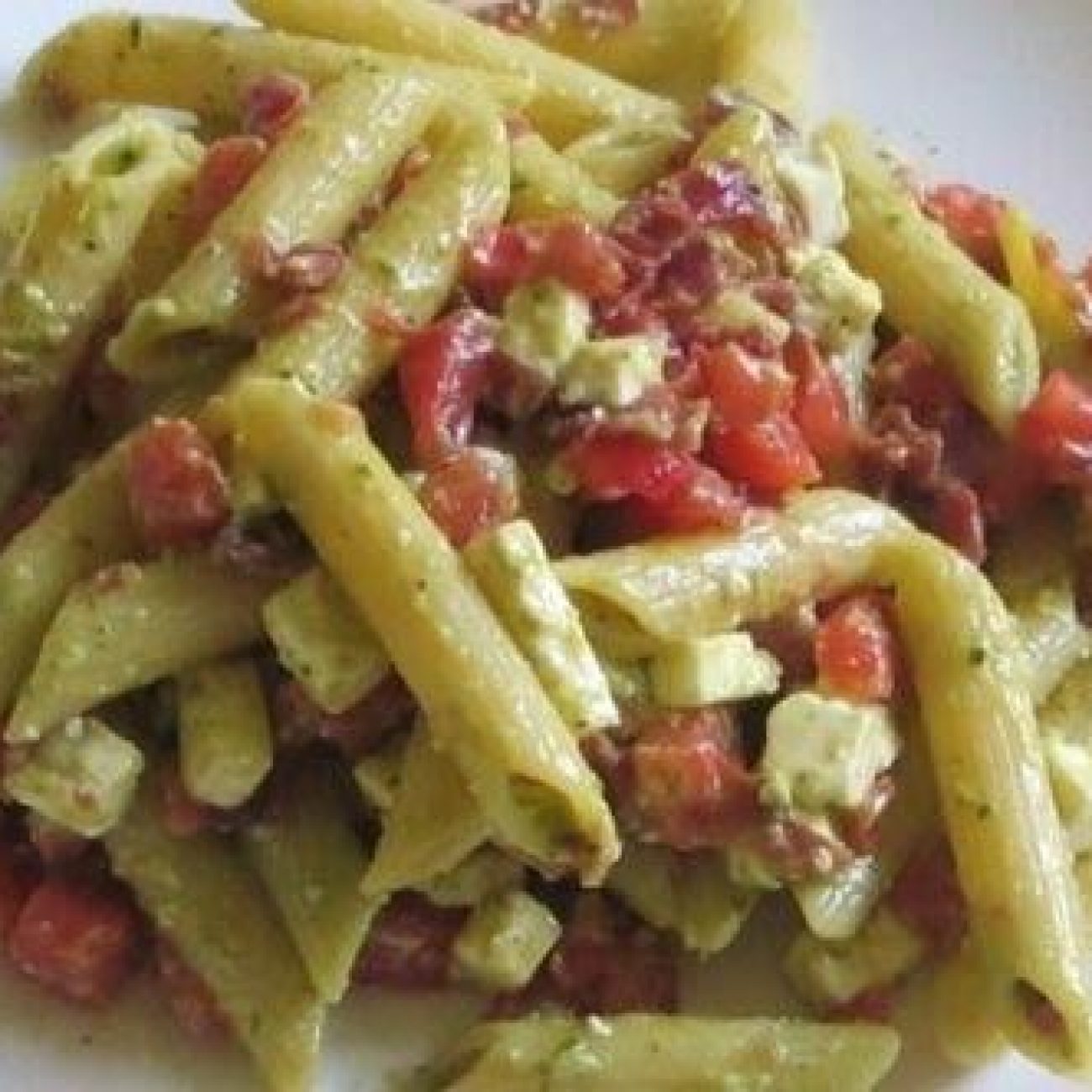 Penne fredde in salsa estiva: primo fresco ed estivo ottimo salvacena